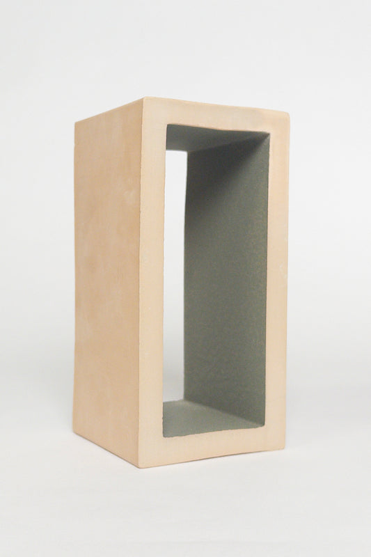 Breezy Dark Green 4x8x4 ceramic breeze block with a matte green interior and natural clay exterior