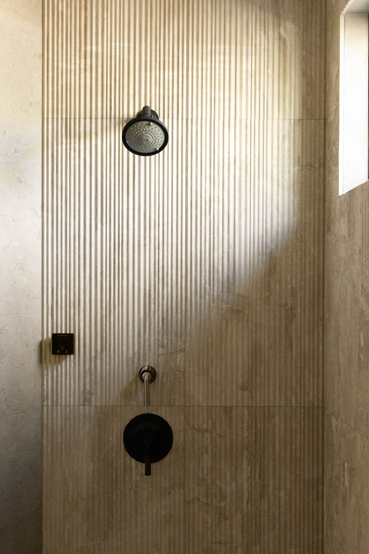 SLIM - CHANNEL - DIANA ROYAL - 18x36