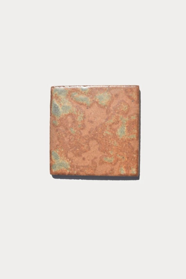 Ember CORTEN Piedras 153 tile sample on off-white background